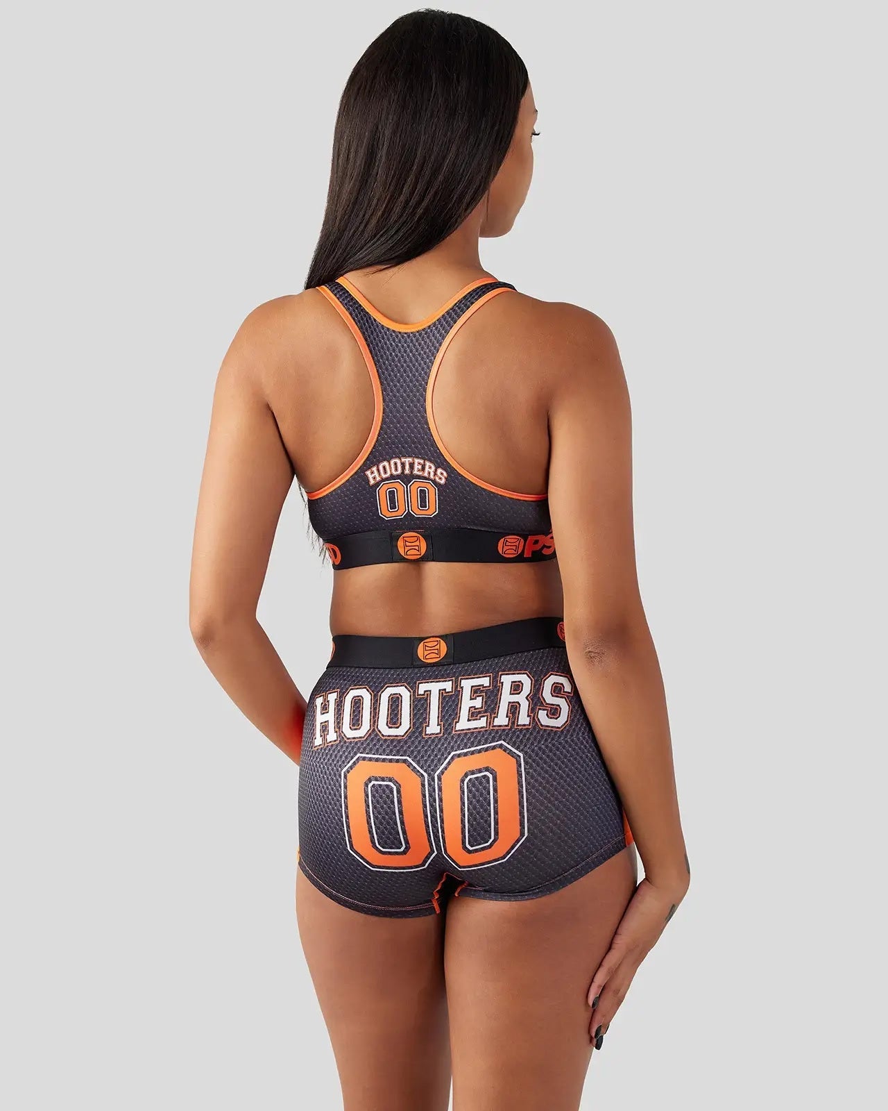 Hooters - Gameday - Image 4